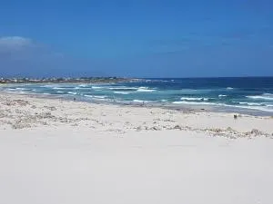 Betty's Bay Quaint Cottage - Malkopvlei