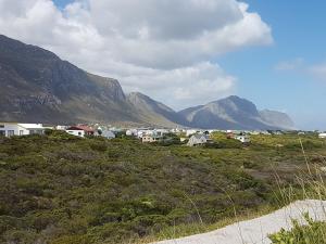 Bettys Bay Quaint Cottage