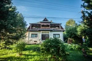 Casa dintre Pini Agapia - Vînători-Neamţ