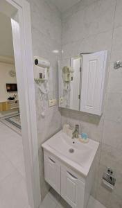 City Center Apartment