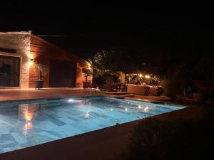 Villas VILLA au calme avec VUE MAGNIFIQUE -entierement climatisee - piscine : photos des chambres