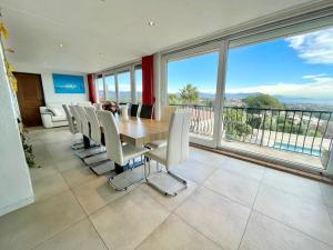 Maisons de vacances Villa Paloma - Great location - Sea View - Alps : photos des chambres