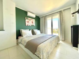 Maisons de vacances Villa Paloma - Great location - Sea View - Alps : photos des chambres