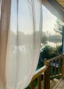 Mobilhome 8 personnes cosy tout équipé avec vue sur bassin, cap ferret