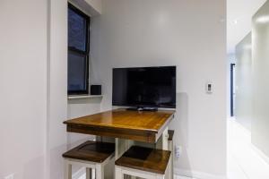 Park Side Living, City Style