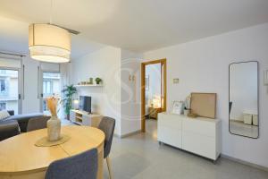 Bonito apartamento en Eixample