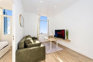 Bel appartement rénové - Vue mer & Tour Odéon - CR