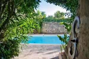 Mas piscine exposition sud Proche Uzès