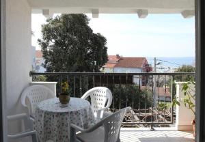 Apartments Mari - 3hvězdičkové hotely ve městě Petrcane