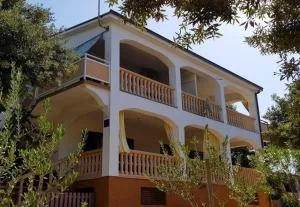 Apartments Mare - Mandre