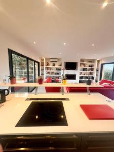 Maisons de vacances Maison Terra Bella, experience authentique en plein coeur du maquis, piscine : photos des chambres