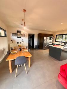 Maisons de vacances Maison Terra Bella, experience authentique en plein coeur du maquis, piscine : photos des chambres