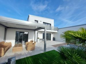 Villas Villa recente spacieuse piscine St Gilles : photos des chambres