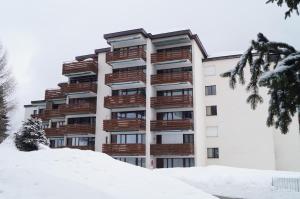 60 m2 Wohnung mit Hallenbad und Sauna