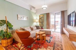 Stylish 2-Bedroom Apartment with Big Terrace in Athens