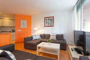 Practico apartamento junto a Estación de Sants