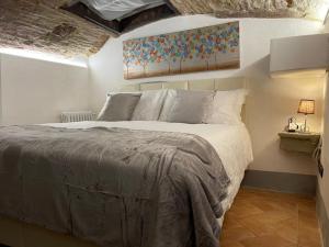 Elegant Apartment in Santo Spiritos heart