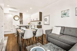 Le Mile End by M11 - Upscale 1 BDR with Sofa Bed
