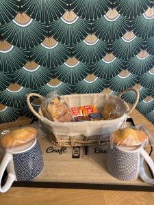 Appartements Romantisme et glamour avec spa ,jardin proche zenith : photos des chambres