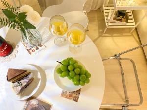 CHOI STAY in Sinsa Apgujeong Kang-nam K-star rode