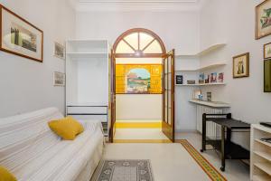 S.Pietro Elviras retro apartment