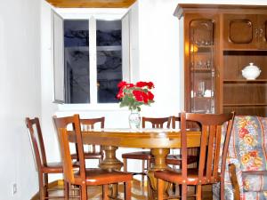 Charming house in Ourol with mountain view, large garden.