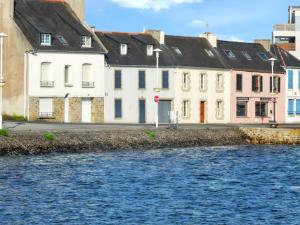 Maison pittoresque à Camaret sur Mer avec vue sur mer