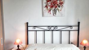 Charming house in Ourol with mountain view, large garden.