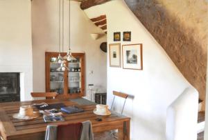 Villa élégante avec piscine privée à Ansouis, vues montagne