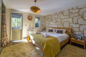 Chalets NEW-Cottage Suspendu - Proche lac, Centre village et Activites by LLA Selections : photos des chambres