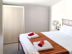 Maisons de vacances Maison charmante a Gallargues-le-Montueux avec piscine partagee : photos des chambres