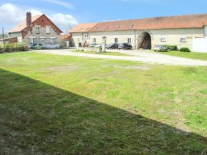 Maisons de vacances Maison accueillante a Monthenault avec jardin prive : photos des chambres