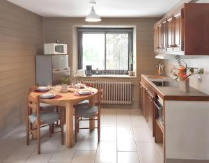 Maison cosy à Cauterets avec vue sur les montagnes et jardin