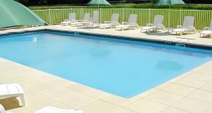 Maisons de vacances Maison spacieuse avec piscine partagee a Saint-Vincent-la-Chatre. : photos des chambres