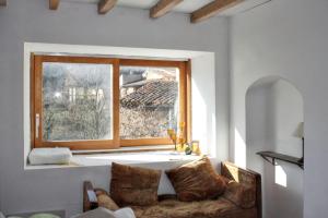 Maison de campagne avec vue sur la montagne à Puivert.