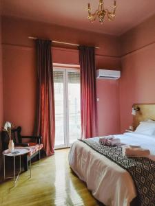 Classic and spacious apartments in Athens