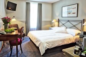 Deluxe Double Room room in Hotel Montana Zürich