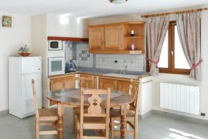 Appartement paisible à Saint-Crepin avec vue sur la montagne