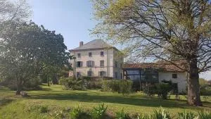 Le Rézinet - Gîte de groupes - Champdieu