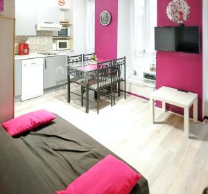 Appartement charmant à Cauterets, 27 m², vue sur la ville.