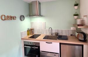 Maisons de vacances L -Ecrin - Balneo & Cineroom : photos des chambres