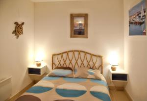 Maisons de vacances Maison charmante a Vaux-sur-Mer avec piscine partagee : photos des chambres