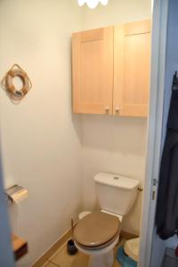 Maisons de vacances Maison charmante a Vaux-sur-Mer avec piscine partagee : photos des chambres