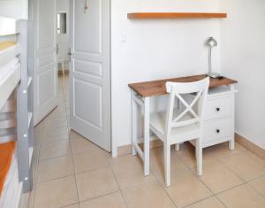 Maisons de vacances Maison charmante a Vaux-sur-Mer avec piscine partagee : photos des chambres