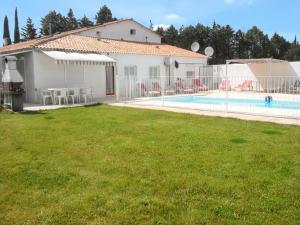 Villas Villa charmante a Meynes avec piscine privee : photos des chambres