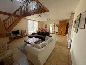 Maisons de vacances Large Welcoming House of 15 people : photos des chambres