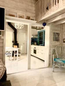 Underbart litet hus i lantligt läge