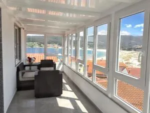 Spacious Apartment Facing the Sea - Laxe - 75 m² - Terrace - Laxe