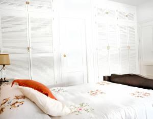 Charming House in Castilblanco with Terrace and Fireplace