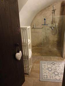 UZES CÔTÉ VILLAGE - Chambre dhôtes